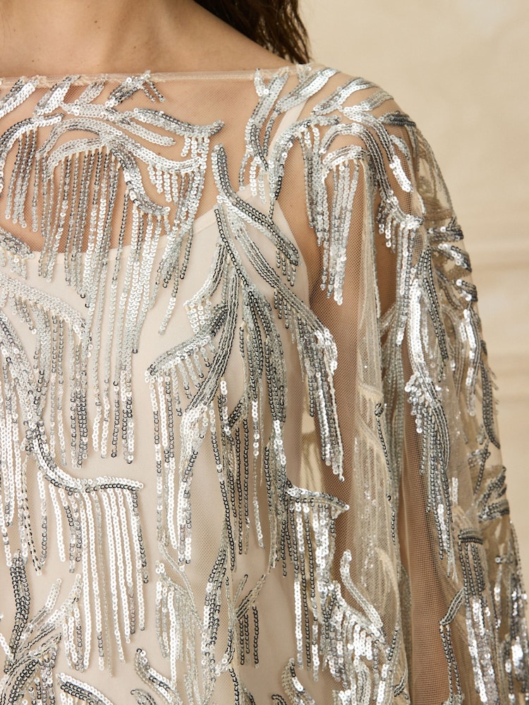 Plateado - Tassel Embellished Long Sleeved Cape Top - Imagen 5 de 5 Plateado - Tassel Embellished Long Sleeved Cape Top - Imagen 5 de 5