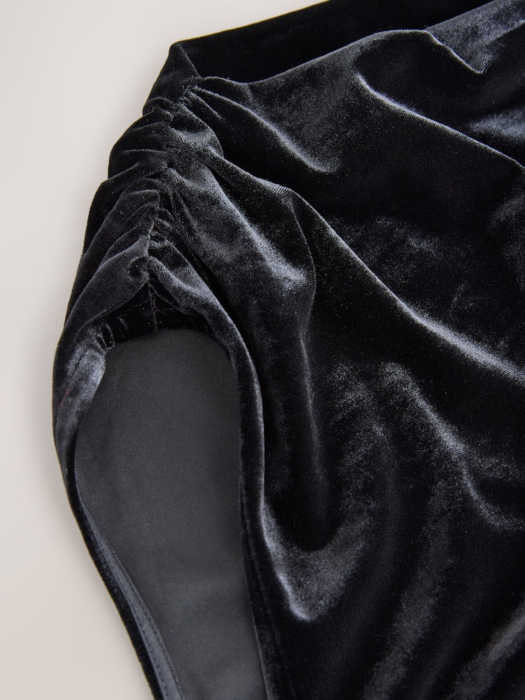 Black Sleeveless Floral Asymmetric Drape Top - Image 7 of 7 Black Sleeveless Floral Asymmetric Drape Top - Image 7 of 7