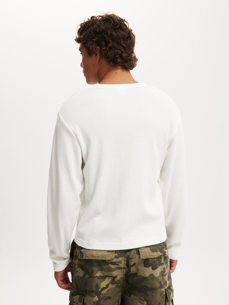 Cotton On White Cropped Fit Textured Long Sleeve T-Shirt - Image 2 of 4