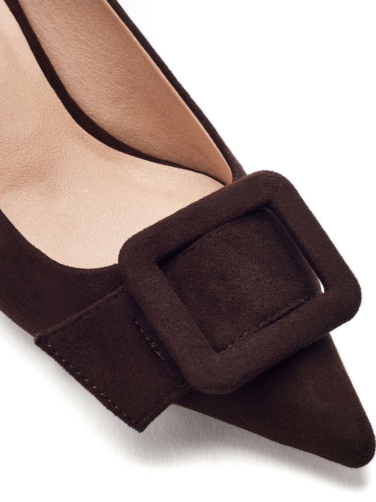 Moda in Pelle Brown Ghiselle Kitten Heels Court With Buckle Trim - Image 4 of 4