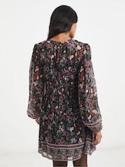 Simply Be Black Border Print Shirred Skater Dress - Image 3 of 4