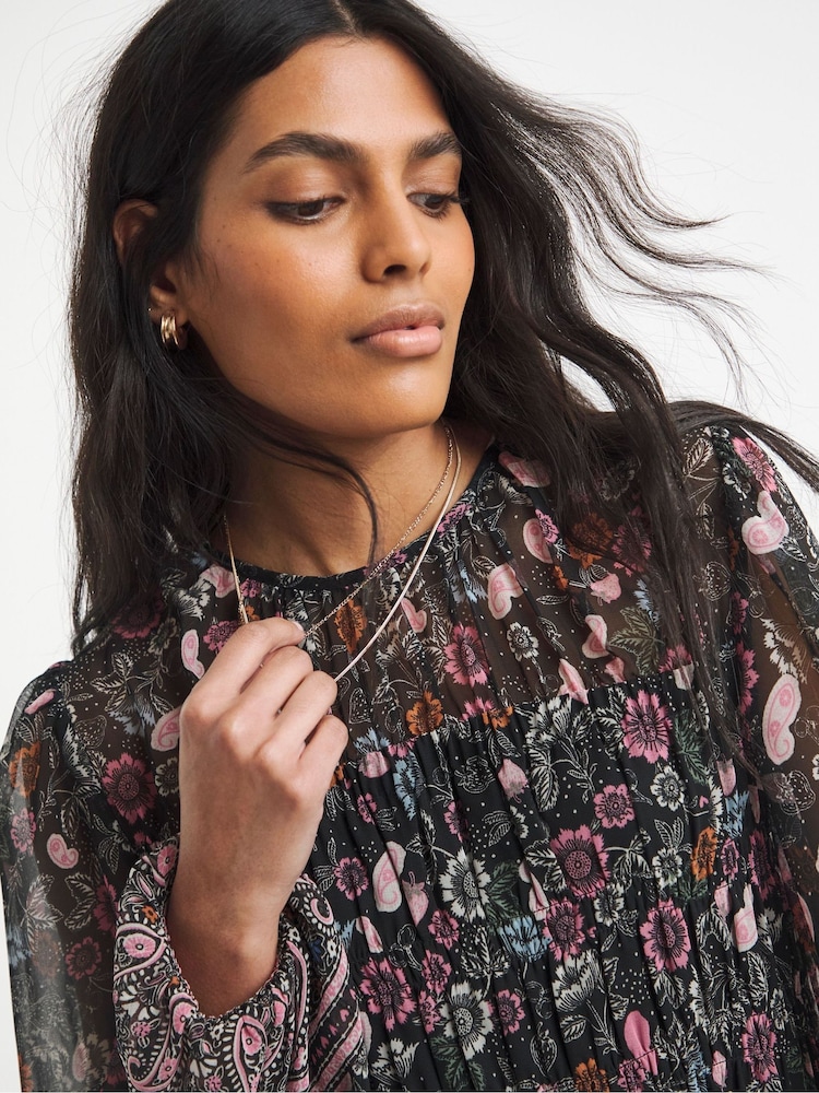 Simply Be Black Border Print Shirred Skater Dress - Image 4 of 4 Simply Be Black Border Print Shirred Skater Dress - Image 4 of 4