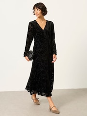 FatFace Claudia Black Devore Midi Dress - Image 2 of 5
