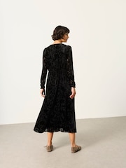 FatFace Claudia Black Devore Midi Dress - Image 3 of 5