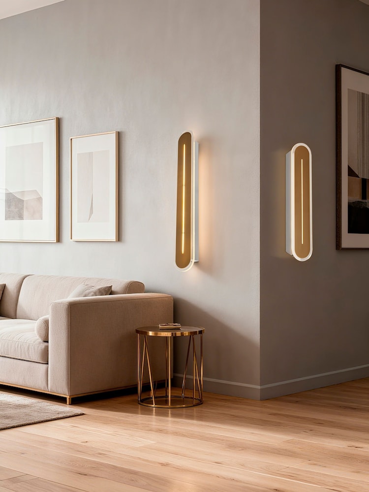 Searchlight Brass Mull LED Wall Light, Metal with Acrylic - Image 4 of 4