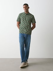 Green Hamish The Highland Cow Christmas Short Sleeve Motionflex Polo Shirt - Image 2 of 4
