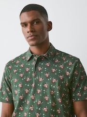 Green Hamish The Highland Cow Christmas Short Sleeve Motionflex Polo Shirt - Image 4 of 4