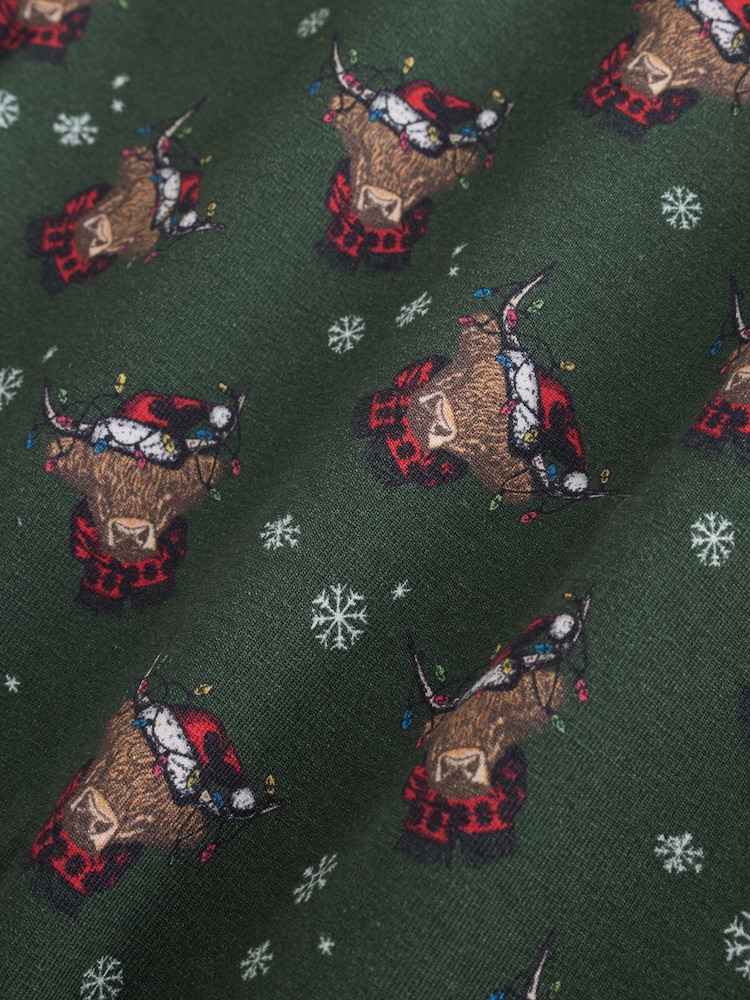 Green Hamish The Highland Cow Christmas Short Sleeve Motionflex Polo Shirt - Image 7 of 7 Green Hamish The Highland Cow Christmas Short Sleeve Motionflex Polo Shirt - Image 7 of 7