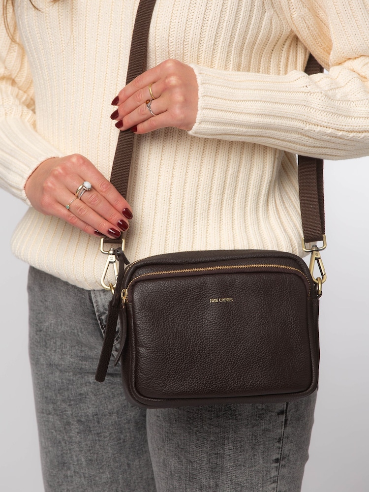 Pure Luxuries London Dark Brown Eris Leather Cross-Body Bag - Image 7 of 7