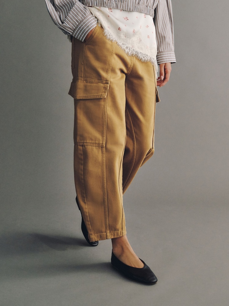 Tan Brown Barrel Leg Cargo Trousers - Image 2 of 7 Tan Brown Barrel Leg Cargo Trousers - Image 2 of 7