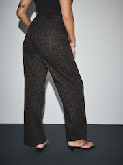 Leopard Print Hourglass Wide Leg Denim Jeans - Image 3 of 8