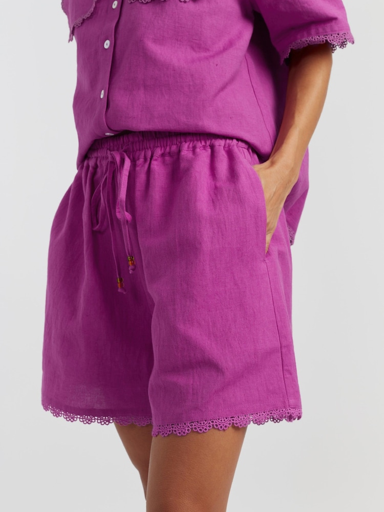 Chinti & Parker Pink Linen Blend Scallop Edge Shorts - Image 2 of 3 Chinti & Parker Pink Linen Blend Scallop Edge Shorts - Image 2 of 3