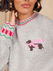 Love & Roses Embroidered Sausage Dog Detail Crew Neck Knitted Jumper - Bild 2 von 5