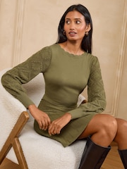 Χακί πράσινο - Love & Roses Slash Neck Scalloped Knitted Mini Dress - Εικόνα 3 από 4