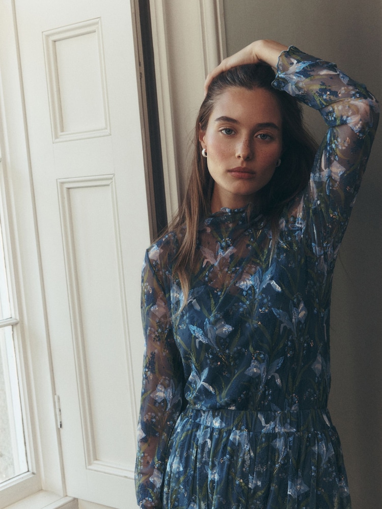 Laura Ashley Zaylie Floral Print Mesh Overlay Long Sleeve Top - 8суретінің 2 суреті