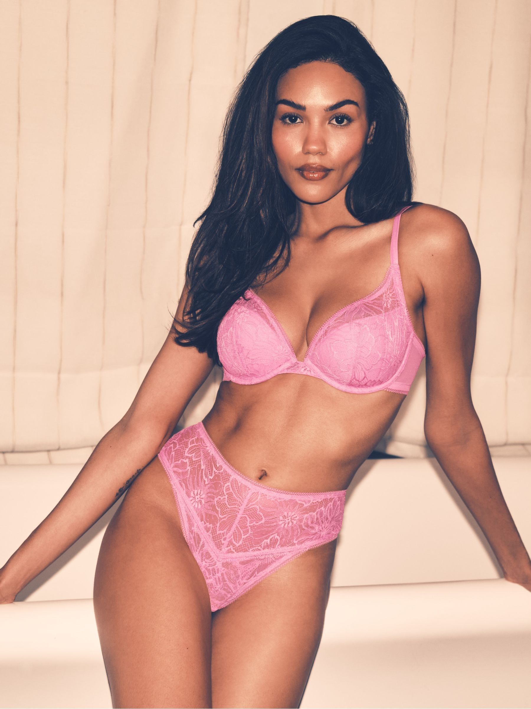 Kbx Women's Pink Knickerbox Pad Plunge Alice Lace Bra