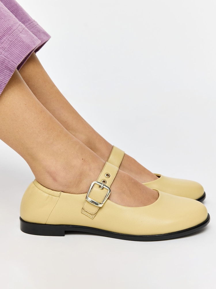 Oliver Bonas Leather Ballet Shoes - صورة 1 من 7