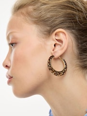 Oliver Bonas Brown Sofie Speckled Resin Hoop Earrings - Image 5 of 5