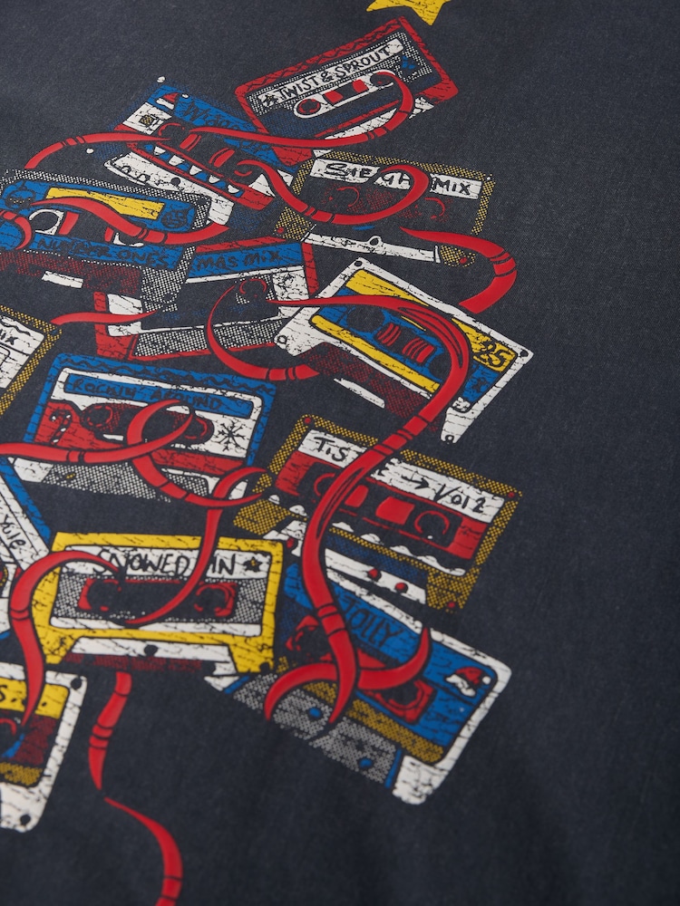 Grey Christmas Graphic T-Shirt - Image 8 of 8 Grey Christmas Graphic T-Shirt - Image 8 of 8