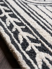 Rockett St George Natural Wool Tufted Floral Panthers Rug - Image 6 of 7