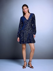 Mornarica Plavo - Long Sleeve Sequin V-Neck Mini Dress - Slika 2 od 5