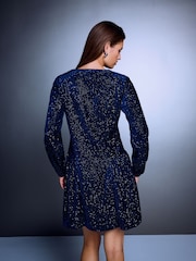 Mornarica Plavo - Long Sleeve Sequin V-Neck Mini Dress - Slika 4 od 5