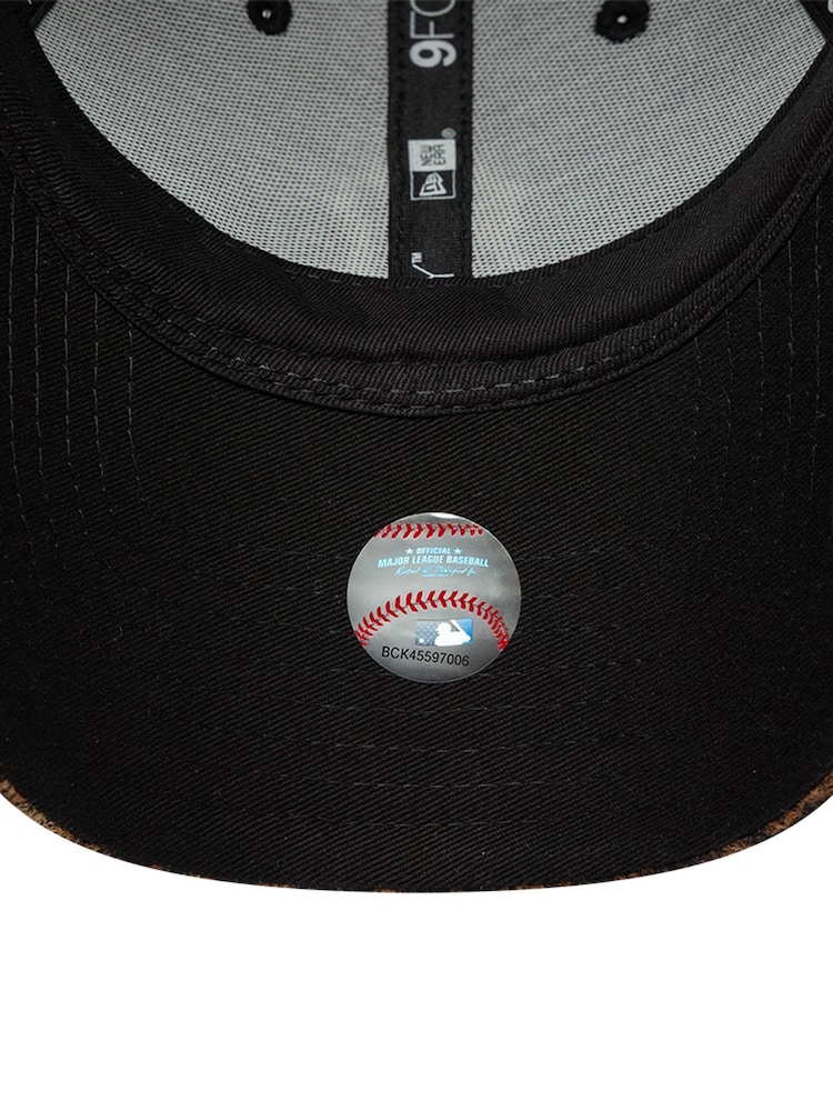 New Era Cosy Leopard 9Forty New York Yankees Cap - Imagen 5 de 5 New Era Cosy Leopard 9Forty New York Yankees Cap - Imagen 5 de 5