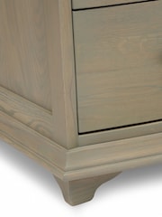 Cotswold Company Smoked Oak Winchcombe Low and Wide 6 Drawer Chest - Image 6 of 6