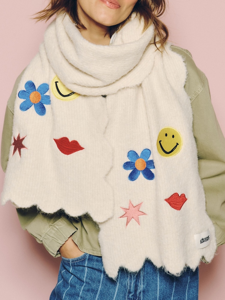 Eleanor Bowmer Cream knitted Scarf - Image 3 of 3 Eleanor Bowmer Cream knitted Scarf - Image 3 of 3
