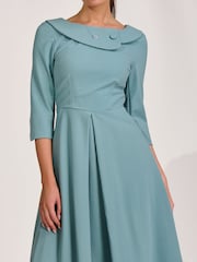 فستان متوسط الطول بكم ‪3/4‬​​​​​​​ طول برقبة مطوية من Jolie Moi - Image 3 of 6