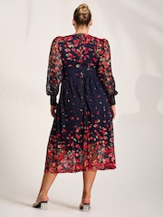 Jolie Moi Bedrucktes Langarm-Spitzen-Maxikleid - Bild 2 von 6