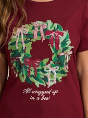 Pink Xmas Wreath Graphic - Slimline Majica kratkih rukava sa Okruglim izrezom - Slika 5 od 5