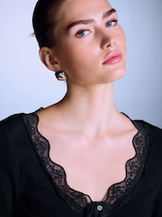 Czarny - Long Sleeve V-Neck Ribbed Lace Trim Top - Obraz 5 z 8