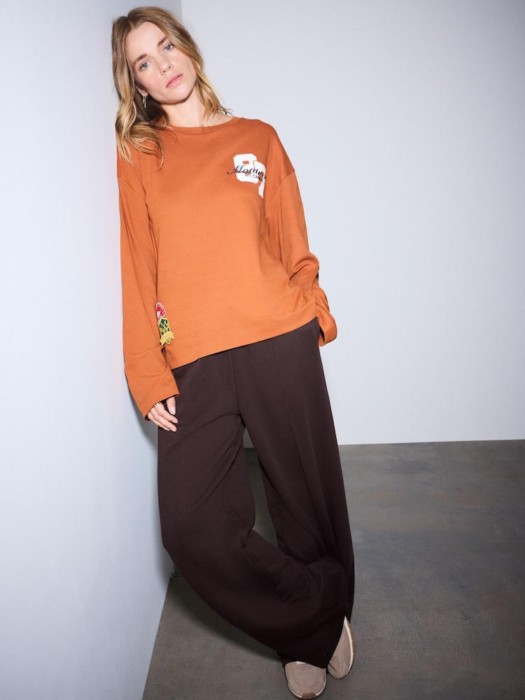 Tan Brown Crew Neck Long Sleeve Top - Image 2 of 5 Tan Brown Crew Neck Long Sleeve Top - Image 2 of 5