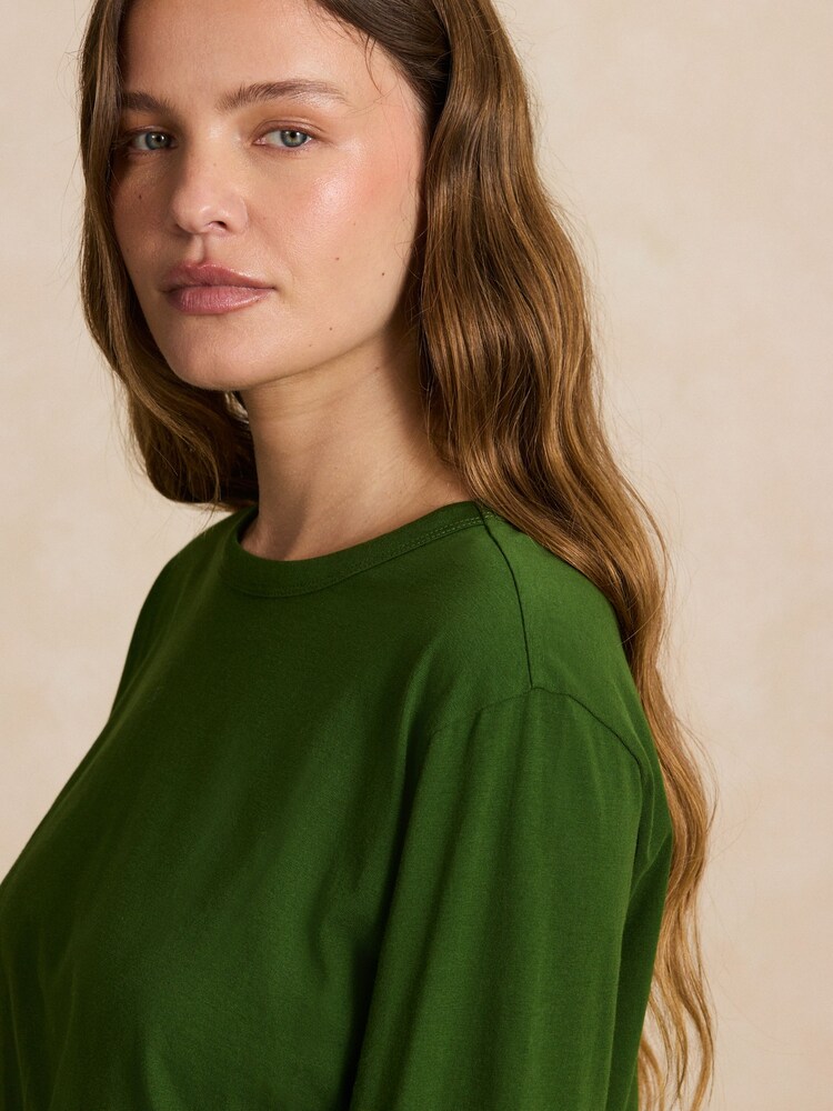 Dark Green Long Sleeve Crew Neck T-Shirt - Image 4 of 4 Dark Green Long Sleeve Crew Neck T-Shirt - Image 4 of 4