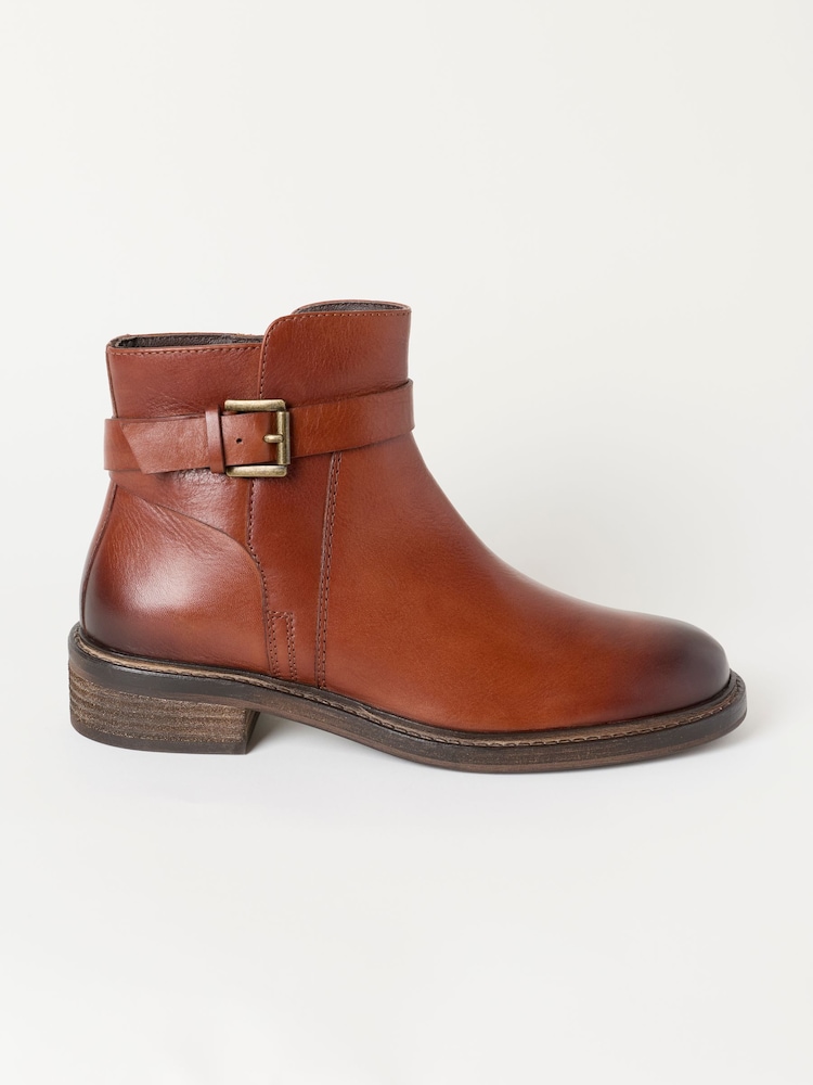 Hellbraun - FatFace Stiefeletten aus Leder in breiter Passform mit Schnalle - Bild 1 von 3