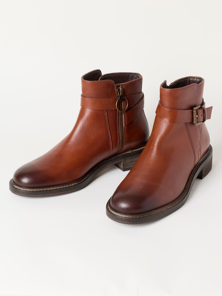 Hellbraun - FatFace Stiefeletten aus Leder in breiter Passform mit Schnalle - Bild 2 von 3