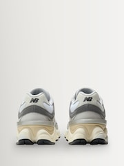 New Balance Grey 9060 Youth Trainers - Image 7 of 9