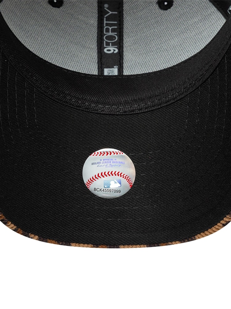 Sombrero New Era Child Leopard Pana 9Forty New York Yankees - Imagen 5 de 5 Sombrero New Era Child Leopard Pana 9Forty New York Yankees - Imagen 5 de 5