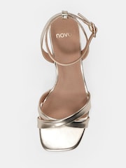 Dorado - Novo Bexley Cross Front Ankle Strap Wedge Sandals - Imagen 6 de 6