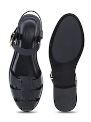 Off The Hook Lilly Leather Flat Fisherman Sandals - Bild 6 von 6