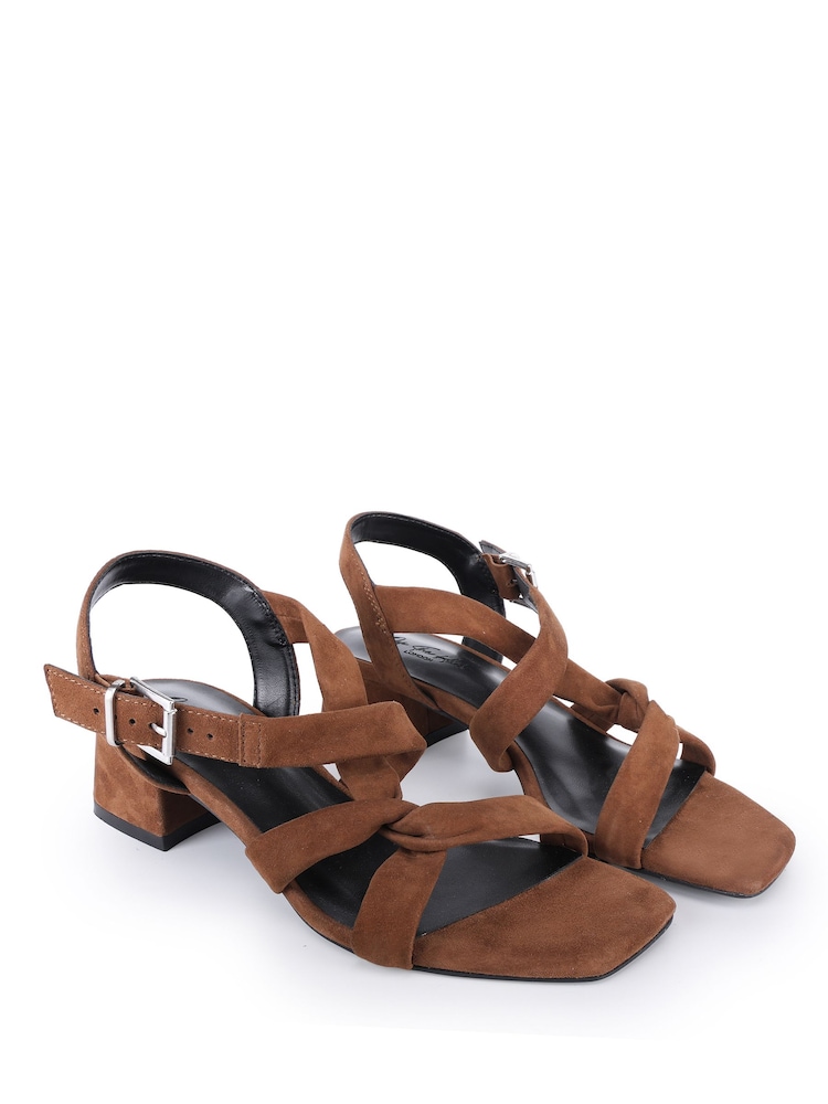 Off The Hook Nicola スエードレザーストラップ ローブロックヒールサンダル - 画像 1 / 6
