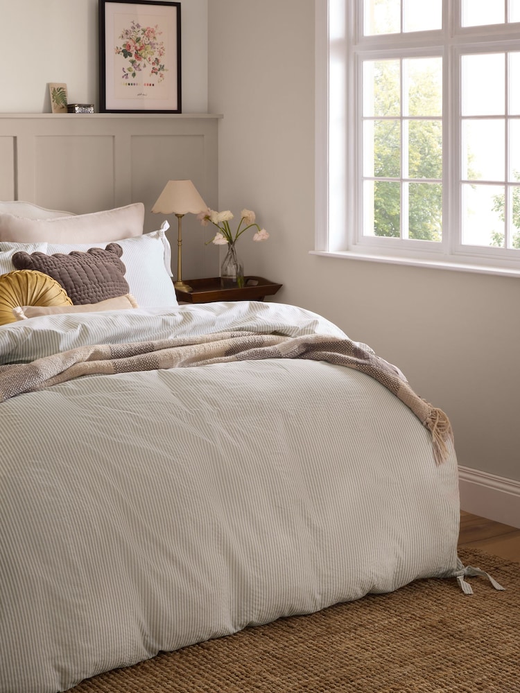 Laura Ashley Natural Cornish Stripe Seersucker Bows 100% Cotton Duvet Cover and Pillowcase Set - Image 2 of 5 Laura Ashley Natural Cornish Stripe Seersucker Bows 100% Cotton Duvet Cover and Pillowcase Set - Image 2 of 5