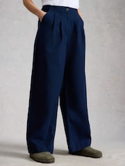 بنطلون رِجل واسعة Clara من White Stuff - Image 1 of 6