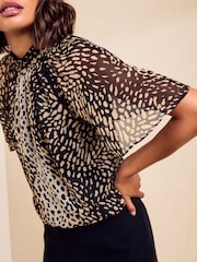 Friends Like These Angel Sleeve Chiffon Blouse - Изображение 5 6