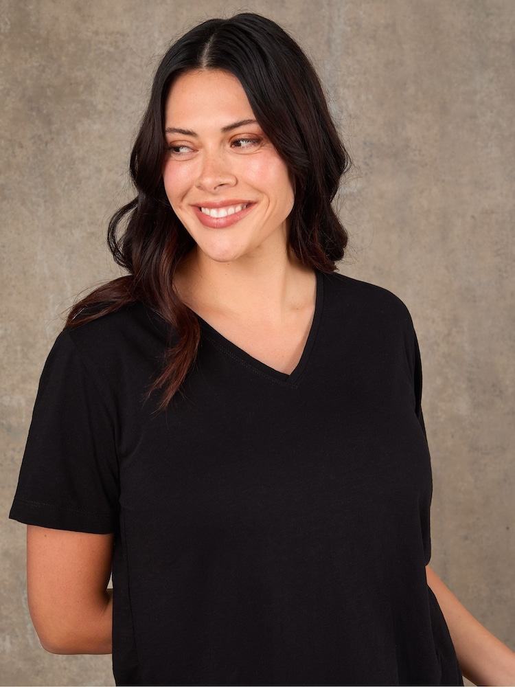 Live Unlimited Black Cotton Slub Longline V-Neck T-Shirt - Image 2 of 4 Live Unlimited Black Cotton Slub Longline V-Neck T-Shirt - Image 2 of 4