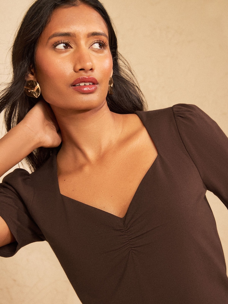 Love & Roses Chocolate Brown Short Sleeve Sweetheart Top - Image 2 of 4
