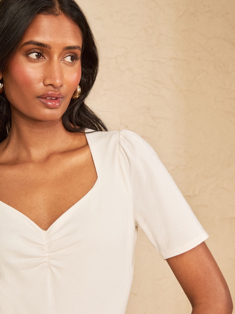 Love & Roses Ivory Sweetheart Neck Short Sleeve Top - Image 2 of 4