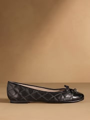 أسود - حذاء بمب باليه أنيق من Russell & Bromley - صورة 2 من 7