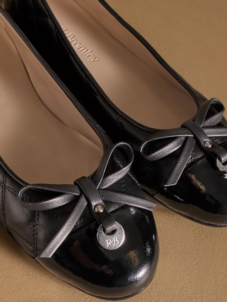 أسود - حذاء بمب باليه أنيق من Russell & Bromley - صورة 7 من 7